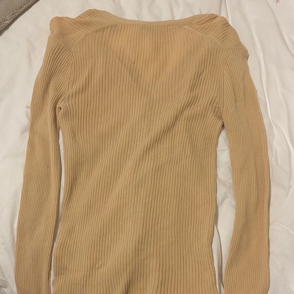 Tan Ribbed Button-Up Top - Picture 2 of 6